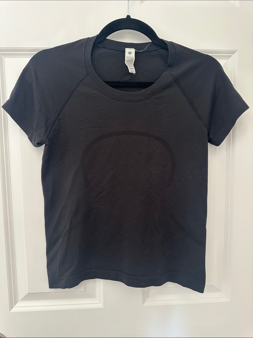 lululemon athletica Black Short Sleeve Swiftly Waist Length Tee